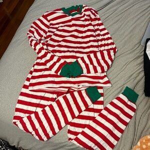 Elowel striped Christmas pajamas